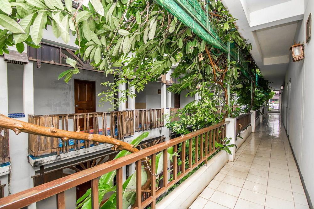 Sutus Court 3 Hotel Pattaya Bagian luar foto