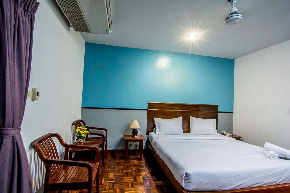 Sutus Court 3 Hotel Pattaya Bagian luar foto