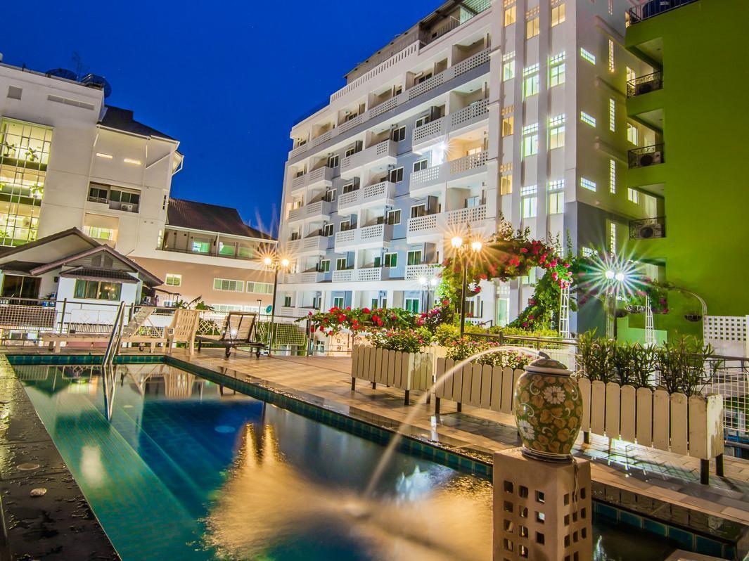 Sutus Court 3 Hotel Pattaya Bagian luar foto