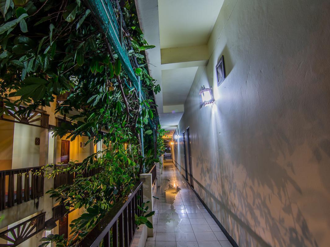Sutus Court 3 Hotel Pattaya Bagian luar foto
