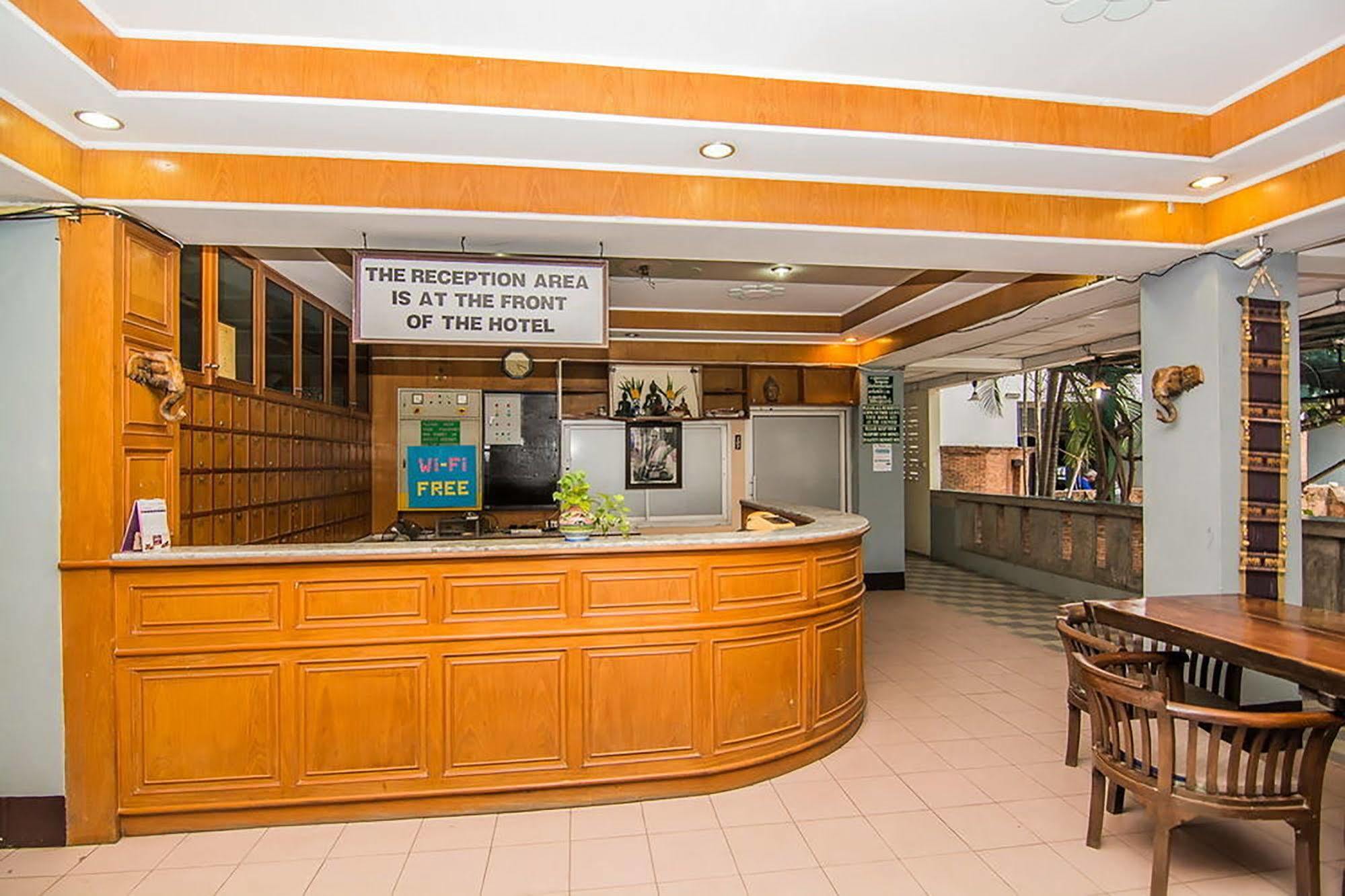 Sutus Court 3 Hotel Pattaya Bagian luar foto